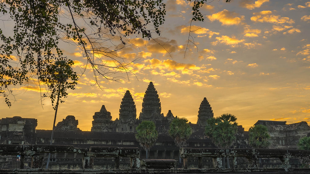 Visiting Angkor Wat? Book a Stay at Anantara Angkor Resort and FCC Angkor by Avani | TravelAge West